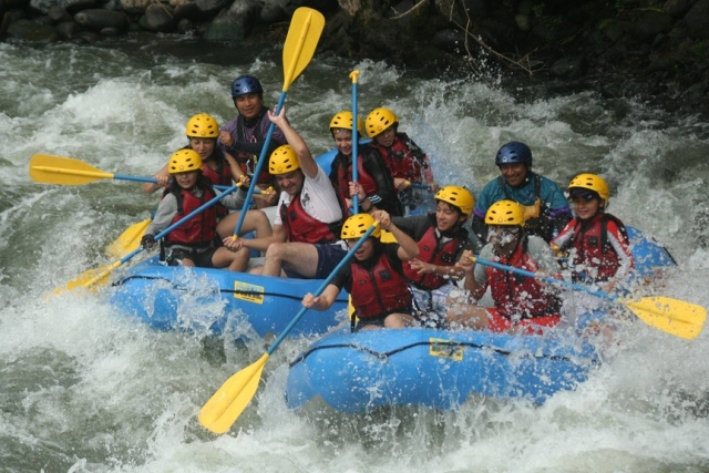 aventureros del rio